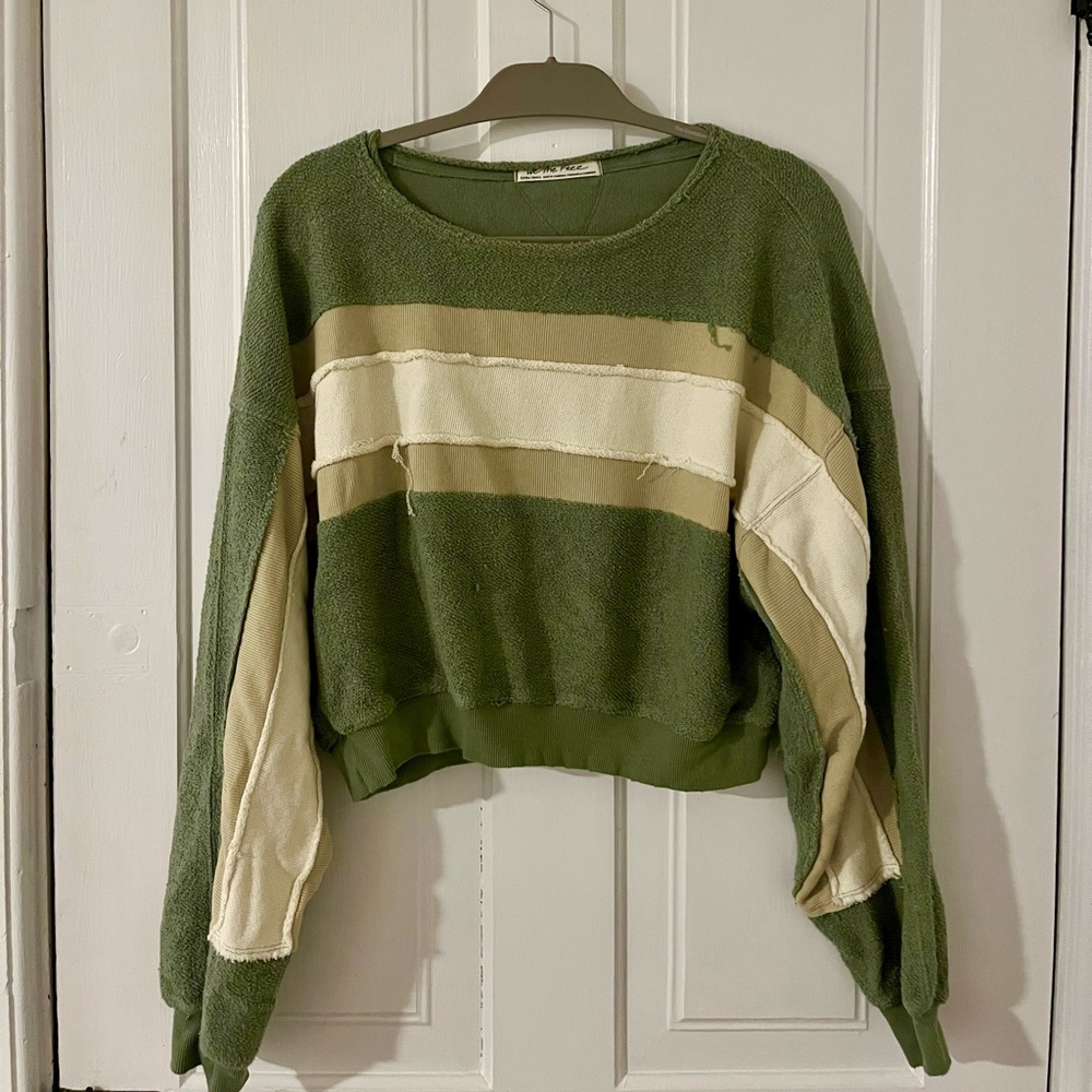 Free people crewneck. Literally worn once!